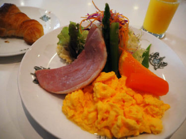 贅沢な朝食「京のモーニング」イノダコーヒー本店
